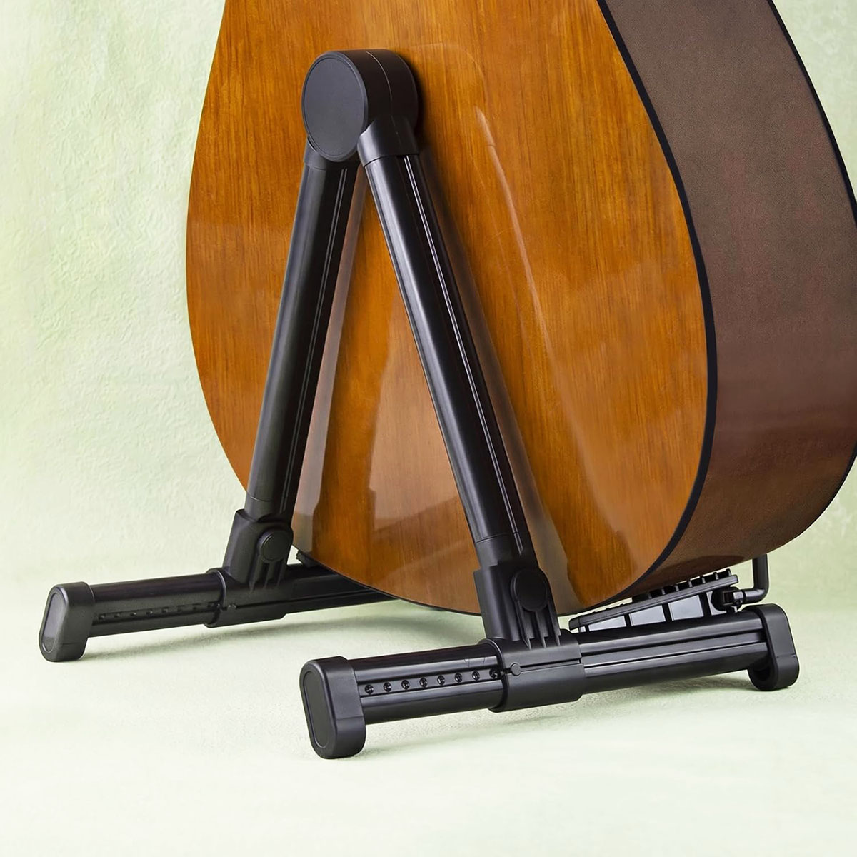 Musical Instrument In English - حامل جيتار قابل للطي من ميواير