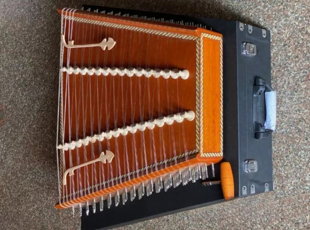 آلات موسيقية هندية مستوردة من  - مراجعة Musical Instrument Of India وسعره