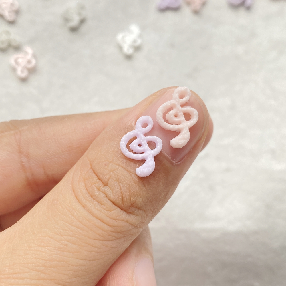 50 قطعة مزيج الراتنج البسيطة ا - مراجعة Musical Instrument Symbols وسعره